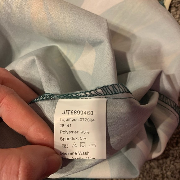 Cream and green jungle leaf tank top romper in size M from Shein - Picture 7 of 9